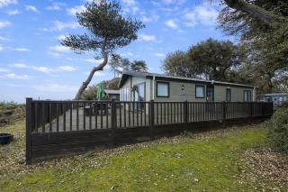 Luxury Lodge With Full Sea Views At Azure Seas In Suffolk Ref 32105Og - 6