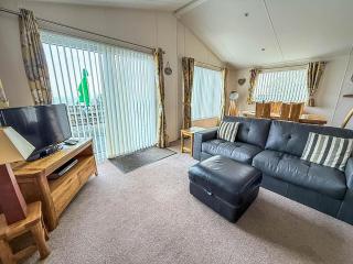 Luxury Lodge With Full Sea Views At Azure Seas In Suffolk Ref 32105Og - 1