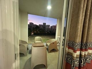 Amwaj Q Chalet 3 Bed Direct on the pool - 5