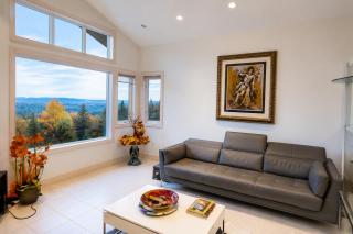 Bellevue Retreat - Private House - 2