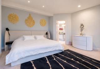 Bellevue Retreat - Private House - 4