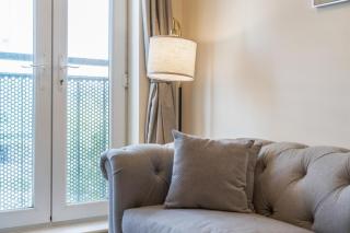 Slough - Bright 1-Bed - Lift Access, Sleeps 4, Free Parking - Slough - 5