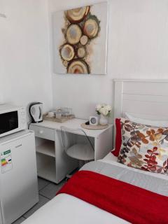 Cosy en-suite studio - 6