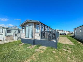 Stunning Caravan With Side Decking Just A Short Walk To Hembsy Beach Ref 00069Ba - 9