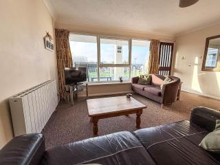 Dog Friendly Chalet At Broadland Park And Marina In Lowestoft Ref 12027B - 7