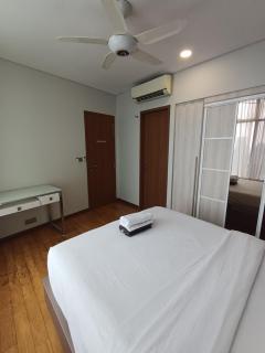 Sky suites klcc by tower ABC - 2