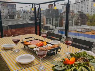 Edge House Hongdae - 1