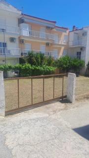 Barefoot Nest - 2