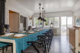 Historic lakeside villa, 20 guests - ski, boat - 1
