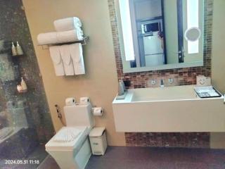Patong Beachfront Deluxe Condo with Private Hot Tub - 1