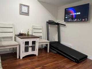 separate Suite Near Transit - Private Stay in Toronto Registration number STR-2503-FSHPPQ - 4