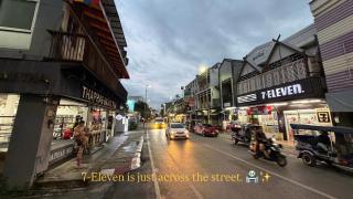3BR Thapae Family Suite & Temple View Balcony - 9