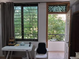Guest Room Within Home - 6