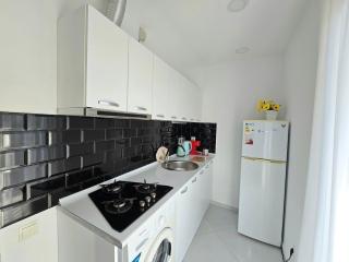 Tbilisi Super Apartment Near Metro - 1