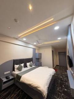 Hotel J K Town - 1