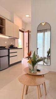 Almyra Apartments & Suites - 2