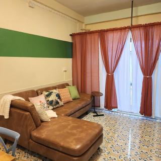 Sathorn Charming 3 Story Local Stay Walk to BTS and Pier BaanCharoenKrung426 - 4