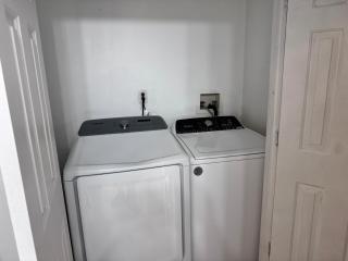 Elegant 3 bedroom 2 bath Downtown Newark - 9