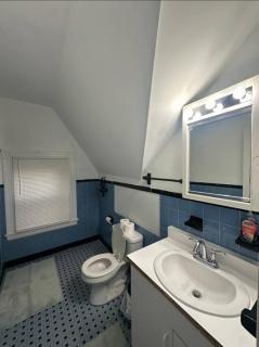-No70- Fancy Room in a House - Walking Distance to Green Line T Station - Centrally Located at Brighton Boston - 2