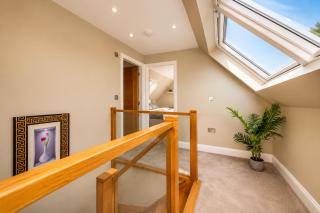 Room B 7C Stunning Loft Stay - 4