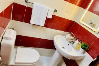 Cozy Apartment Near Beach AC Free Parking - 8