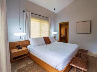 Modern 6 BR Villa with hot tub - 3