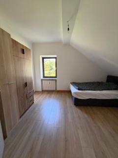 Talblick Apartment Leoben mit Gratis Parkplatz - 1