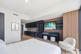 Luxury E11EVEN Residence with Elite Amenities - 8