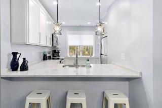 The Sea Glass Cottage, 3 bed 2 1/2 Bath - 3