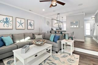 The Sea Glass Cottage, 3 bed 2 1/2 Bath - 4