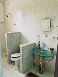 Casa céntrica en Paraíso Amplia y cómoda - 2