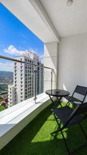 36th Floor - SkyView Oasis - D - 4