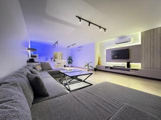 Luxury Family Penthouse - 6