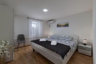 Hidden Hill Lopar With Sauna & Jacuzzi - 5