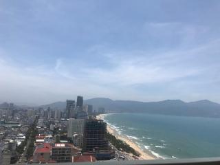 Beachfront apartment Da Nang - 4