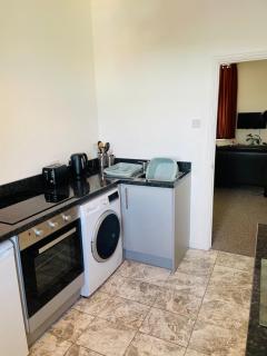 Cuddfan Bach - Centrally located Pembrokeshire apartment - 3