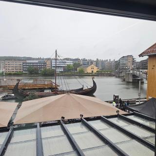 Dockside1 free driveinpark elevator up from harbour centrum - 8