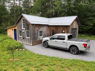 Modern Woodland Escape w Wshr dryer and Large Yard - Ripton - 9