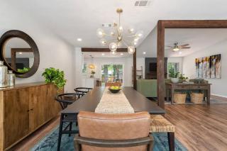 Near Downtown, 4BR Austin Heart, Large Backyard - 1