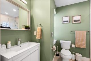 Condo Duplex, 2BR, 2BATH walk to Path train - 1