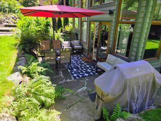 2BD Guest Suite Sleeps 6 Near Downtown & Beach - 9