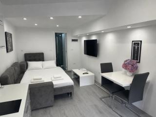 Apartment Diamond -modern and lovely seaside studio apartment - 9