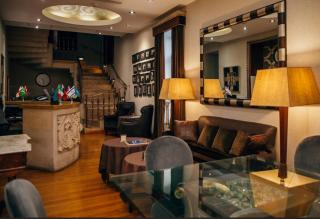 Buta Guest House - 8