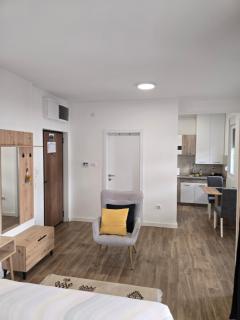 Kmb Apartment - 7