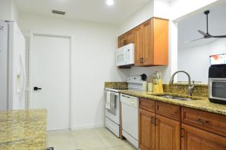 Happy Hideaway-Private Pool-Coffee Station-Relax - 6