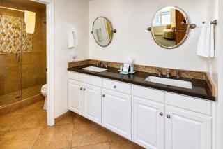 Spacious 2BR condo with pool, fireplace,at Silverado Country Club - 1
