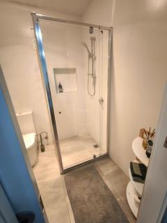 Entire Private Studio, Parking & Separate Entrance - 2