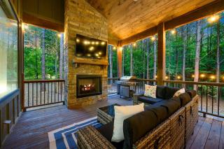 Secluded, Hot Tub, Games, Luxury, Fire pit, Pets - 2