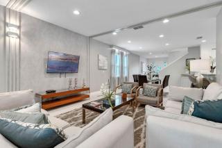 6 Bedrooms 6 Bathrooms Encore 7514 Ma - 7