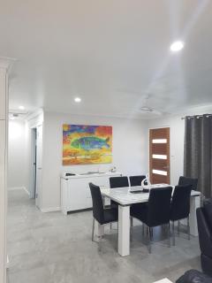 Executive Luxury Holiday Home - 7